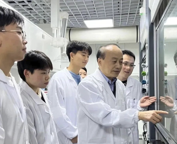 碳紙項(xiàng)目獲A輪融資 美錦能源再探新興能源技術(shù)，或?qū)⒎趸律鲜泄? />
</span>
<span id=